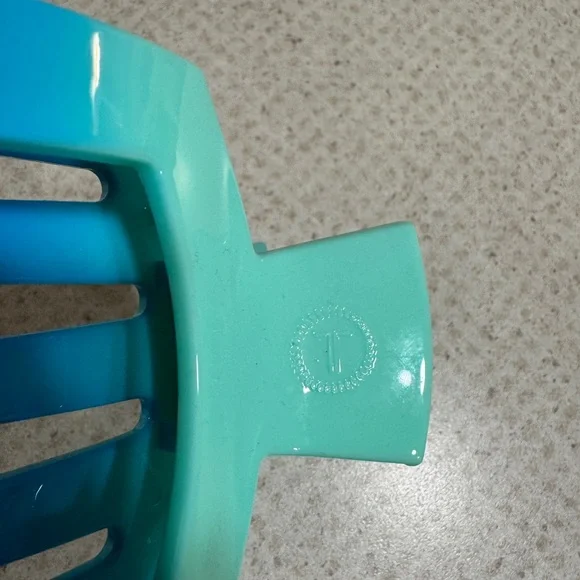 Teleties Large Flat Square Hair Clop - Picture 2 of 4